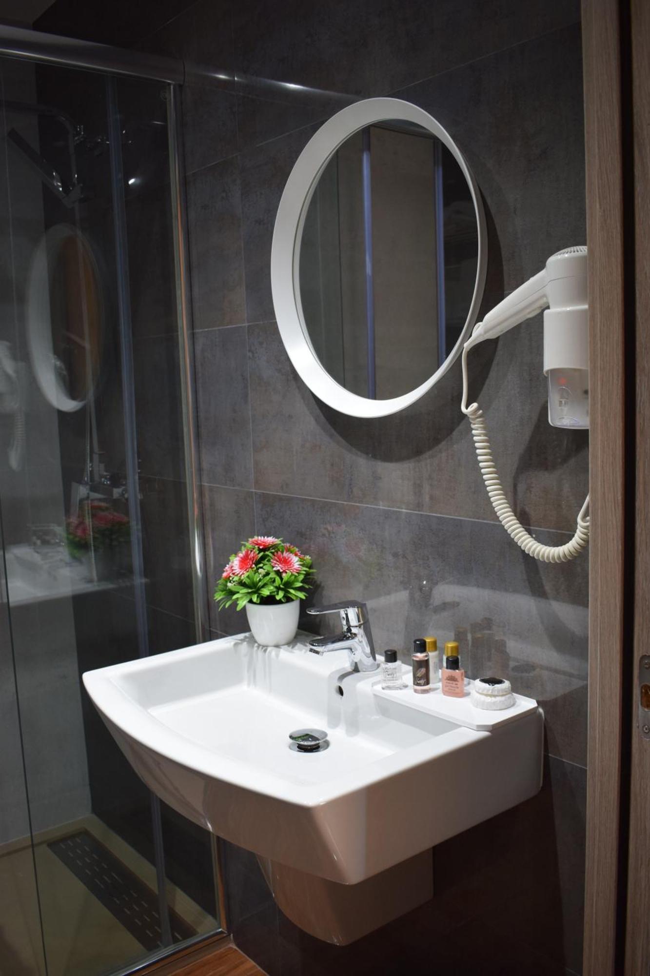 Hotel Zinou Zm Algiers Екстер'єр фото